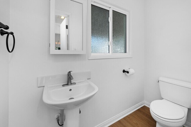 Building Photo - Beautiful 3BR Home with Solar, A/C, and Spacious Yard in San Diego