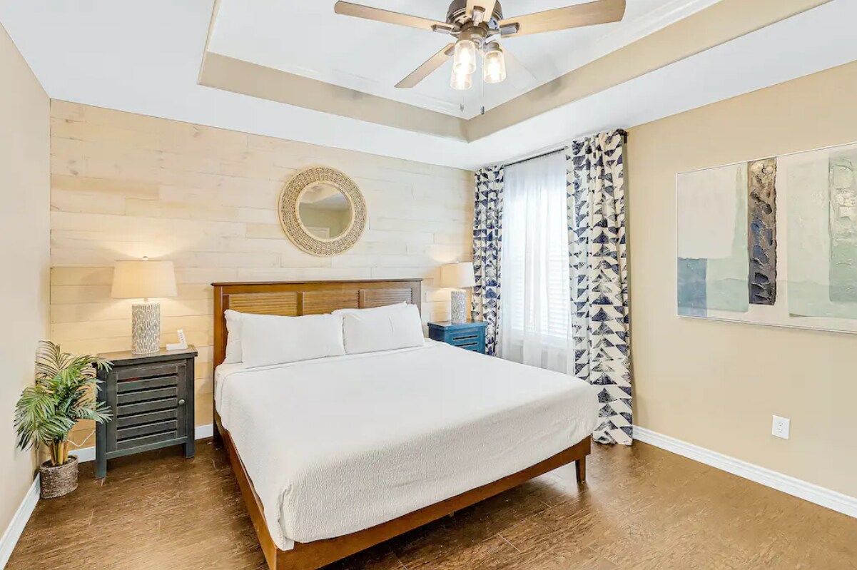 Bed 1 - 14861 S Padre Island Dr