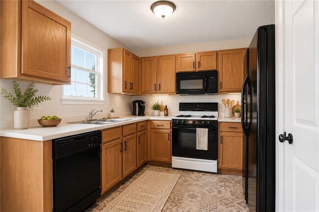 Building Photo - 5949 Idlewood Pl