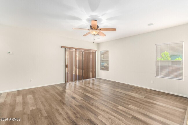 Building Photo - 14634 W Ventura St