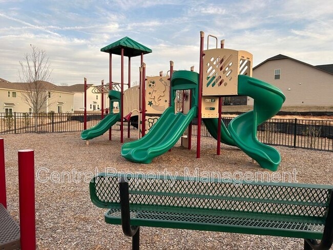Building Photo - 458 Haddon Trl