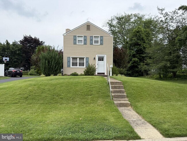 Building Photo - 217 Lyster Rd