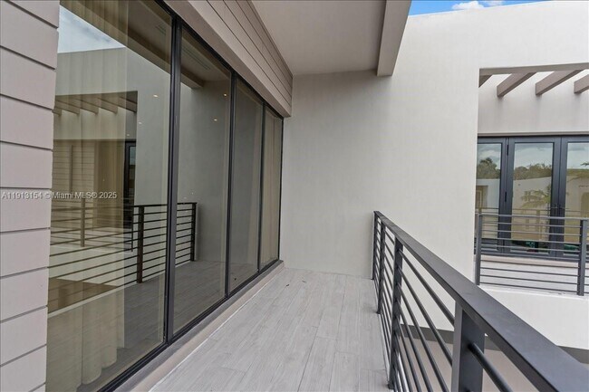 Building Photo - 7440 NW 100th Ct