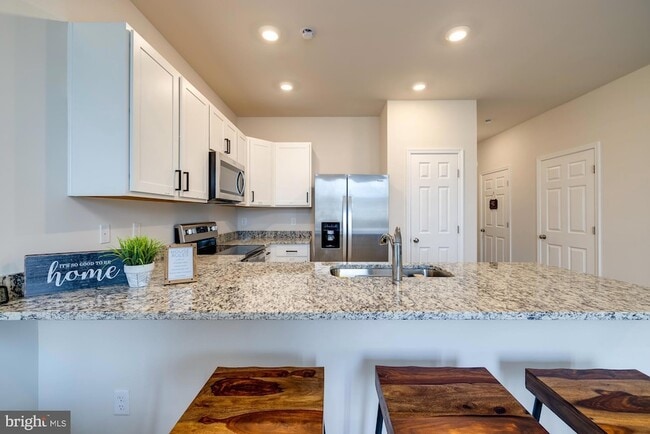 Building Photo - 262 Allison Dr