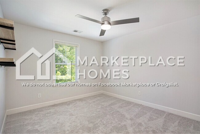 Building Photo - 1653 Danbury Parc Pl