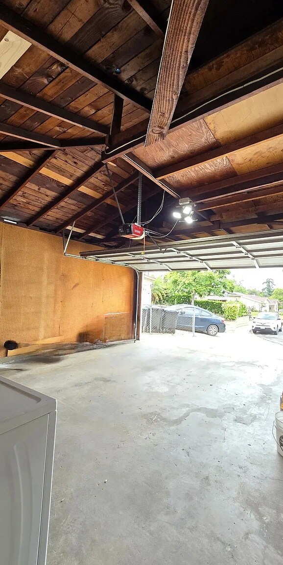 Building Photo - 10603 Bramblebush Ave