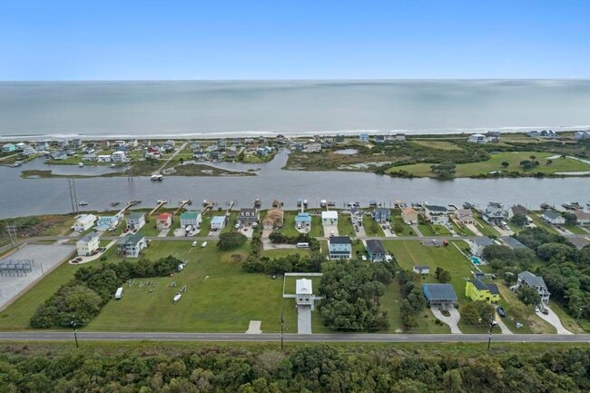 Building Photo - 184 Grandview Dr