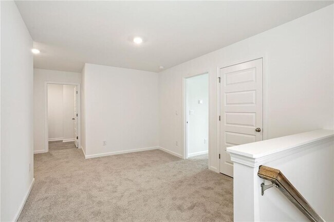 Building Photo - 6072 Knickerbocker St