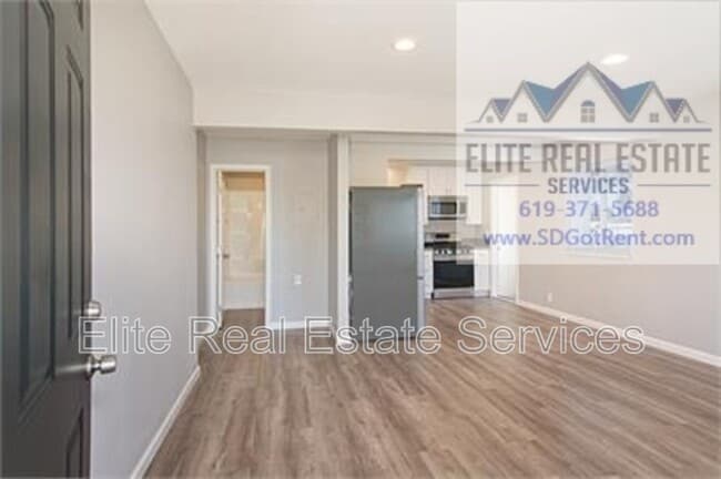 Building Photo - 6371 Osler St