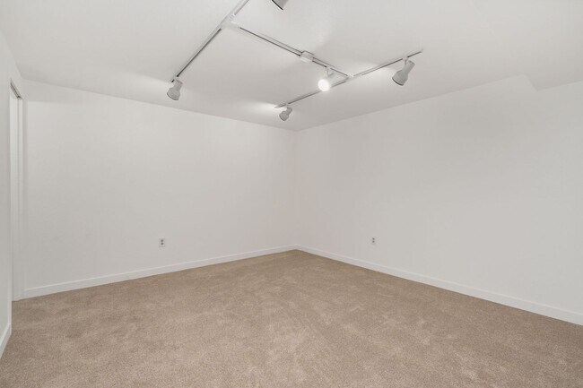 Building Photo - Fantastic Home in Central Fort Collins