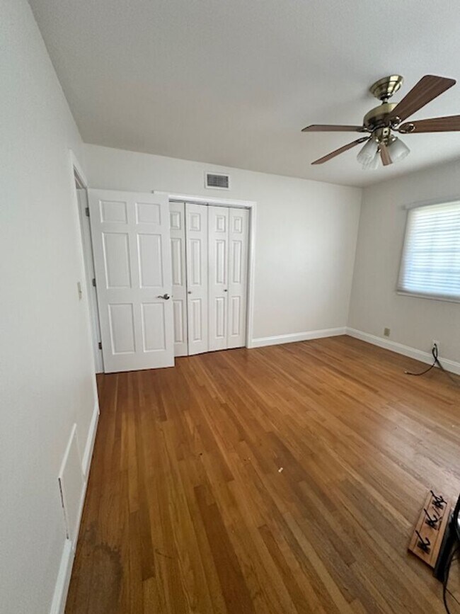 Building Photo - A True Gem in One of the Most Sought-After...