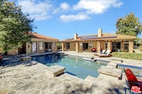 Building Photo - 2860 Dewdrop Pl