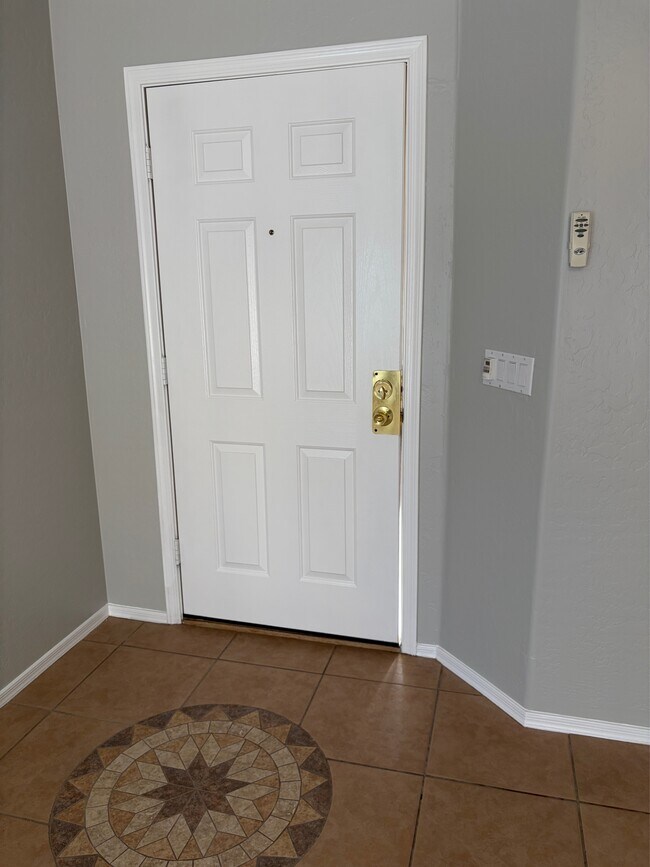 Building Photo - 2300 E 37th Ave