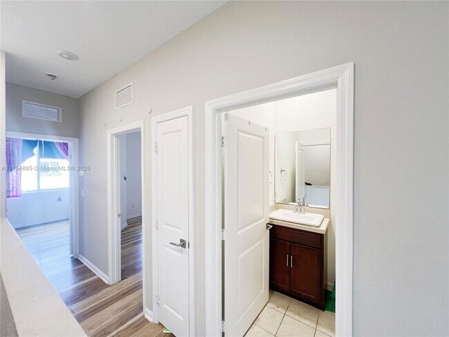Building Photo - Northwest 29th Court, Miami Gardens, FL 33...