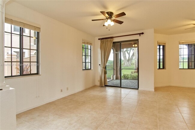 Building Photo - 2707 Center Ct Dr