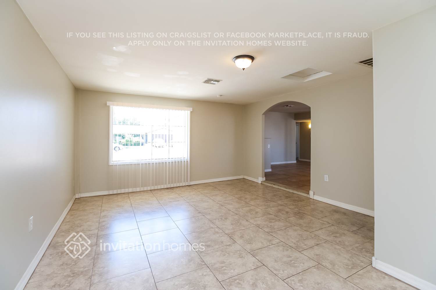 Building Photo - 4824 W Catalina Dr