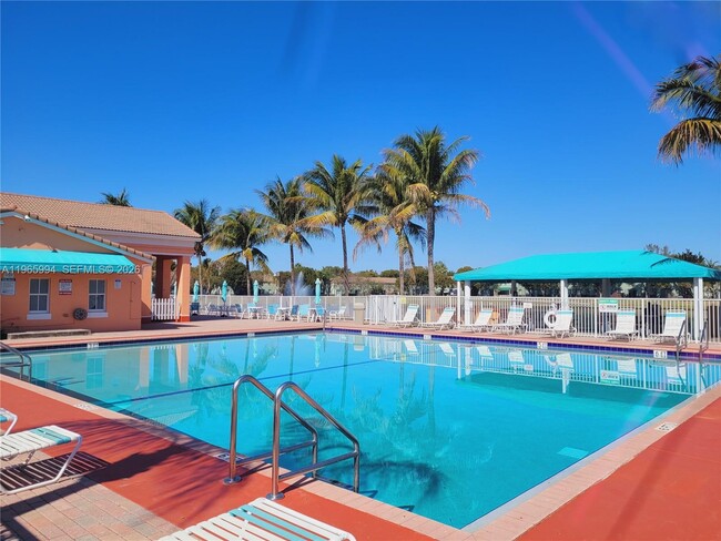 Building Photo - 2903 SE 17th Ave