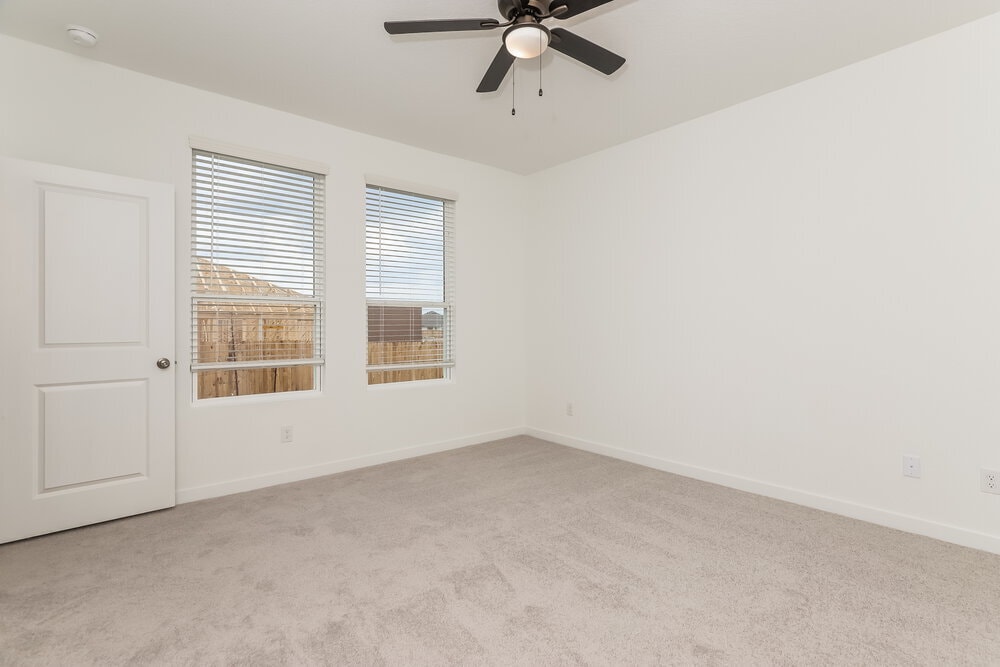 Building Photo - 15554 Crescent Pne