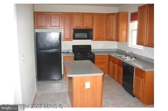Building Photo - 12039 Kemps Landing Cir