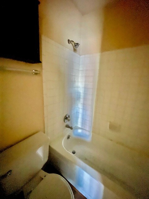 Building Photo - 600 Bagby Ave