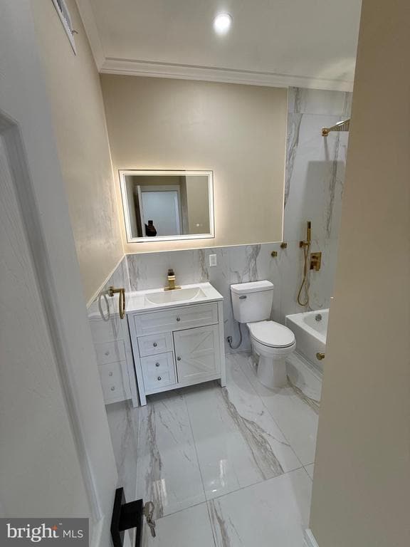 Building Photo - 5502 Master St