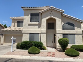 Building Photo - Beautiful Home with Open Floor Plan