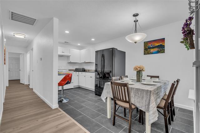 Building Photo - 1319 Parkway Ct