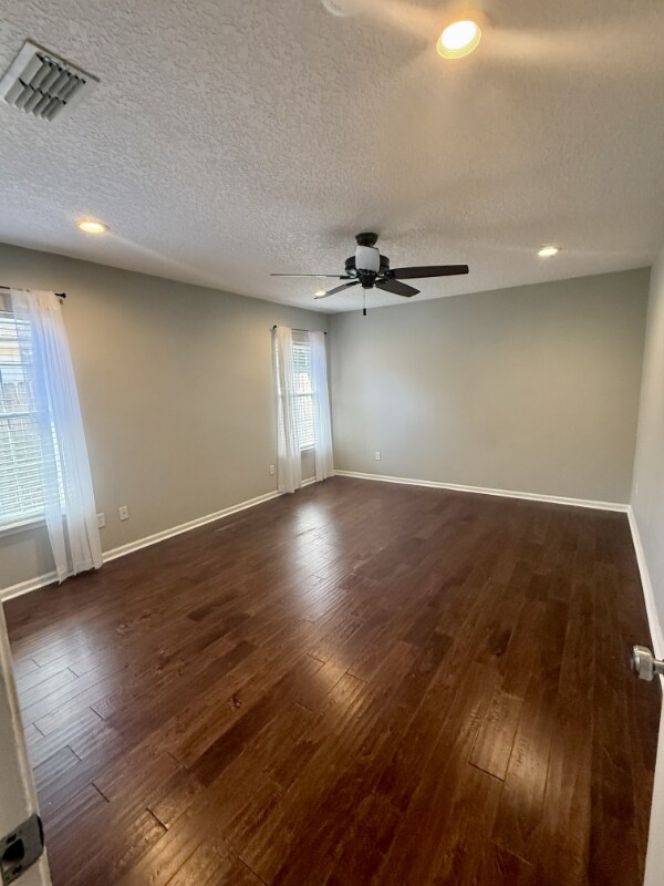 Building Photo - 3867 Chapelgate Rd