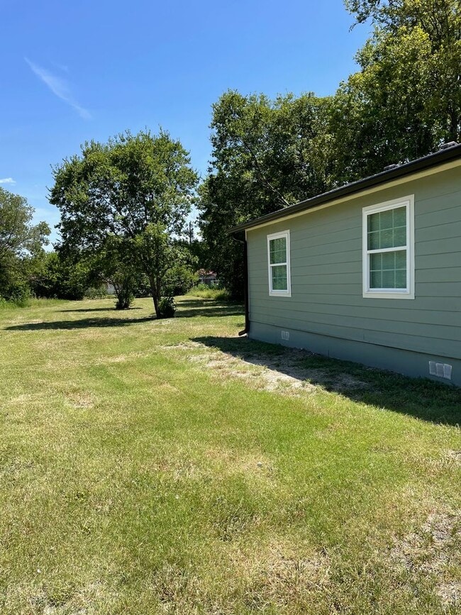 Building Photo - Application Received! *No Pets* Fully Renovated 2 Bed, 1 Bath Home in Prime Location *Lawn Care I...