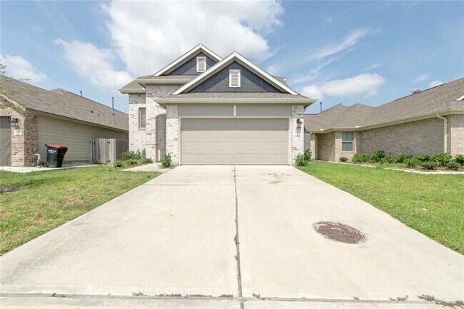 Building Photo - 12355 Summerbrook Dr