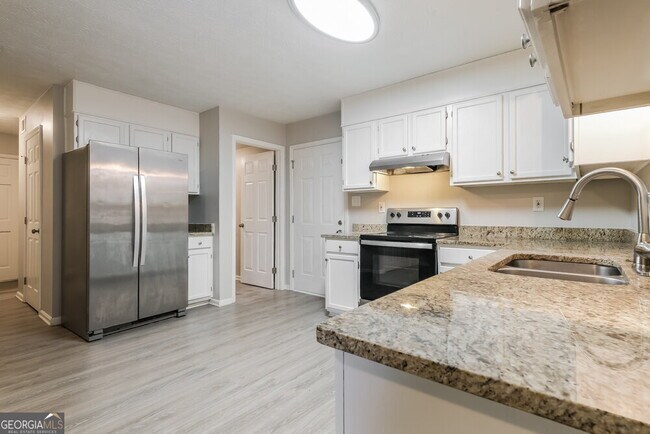 Building Photo - 2127 Atkinson Ln