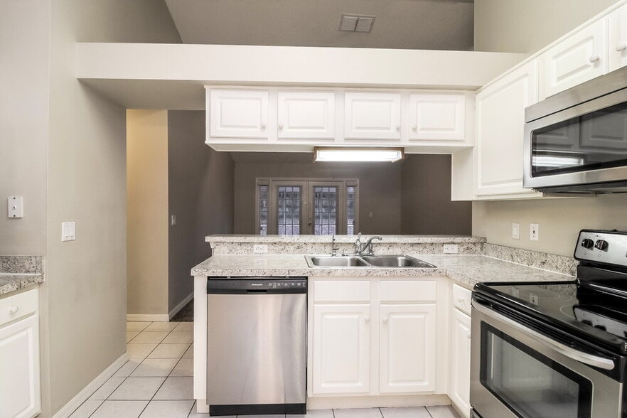 Building Photo - 4511 Wyndcliff Cir