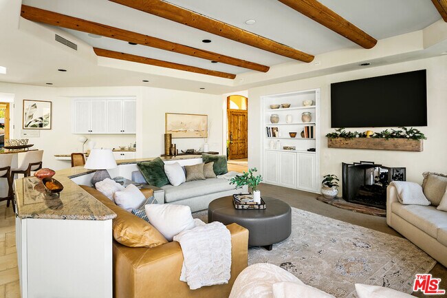 Building Photo - 136 Netas Dr