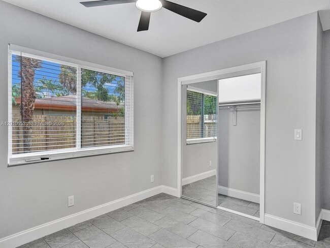 Building Photo - 951 SW 30th St