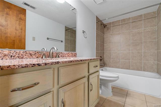 Building Photo - 15017 Baxter Village Dr