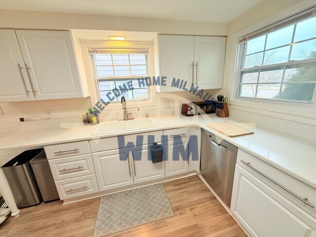 Building Photo - 3934 S 3rd St