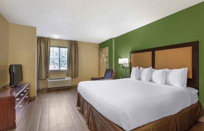 Building Photo - Furnished Studio-Nashville - Airport
