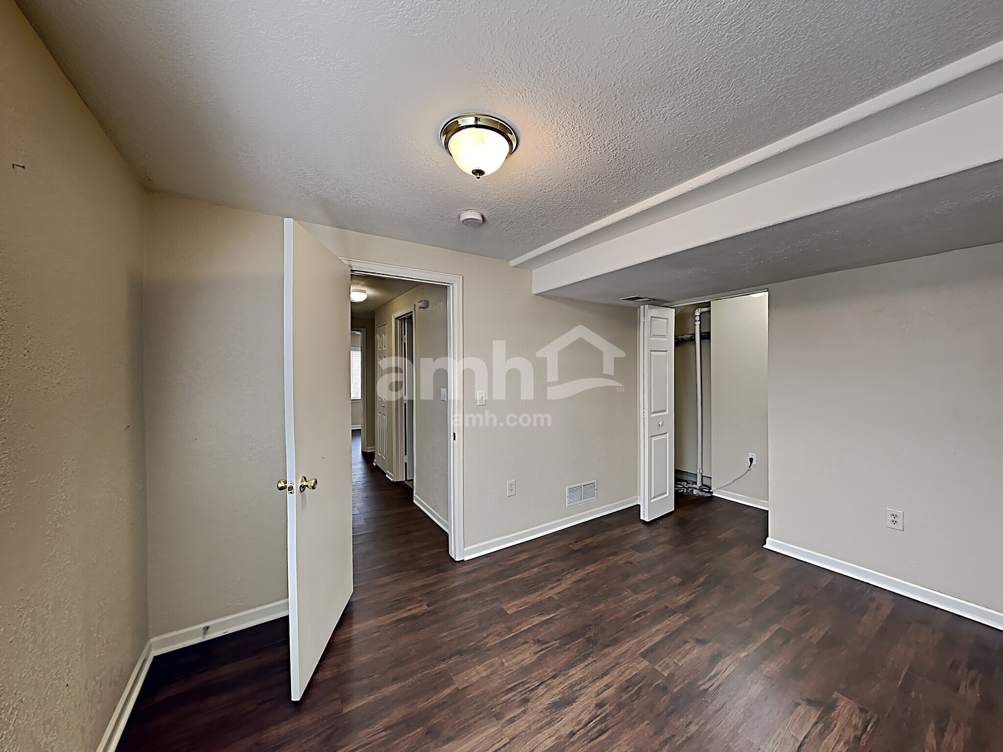 Building Photo - 2768 S Cathay Ct