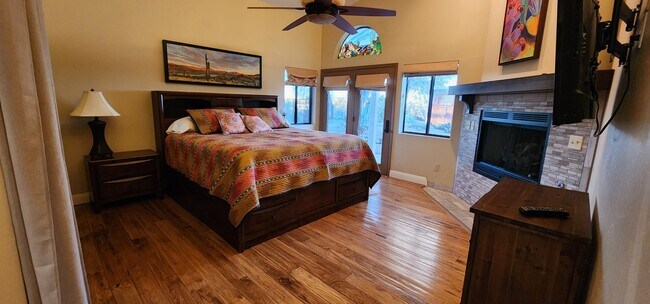 Building Photo - 1710 W Camino Dr