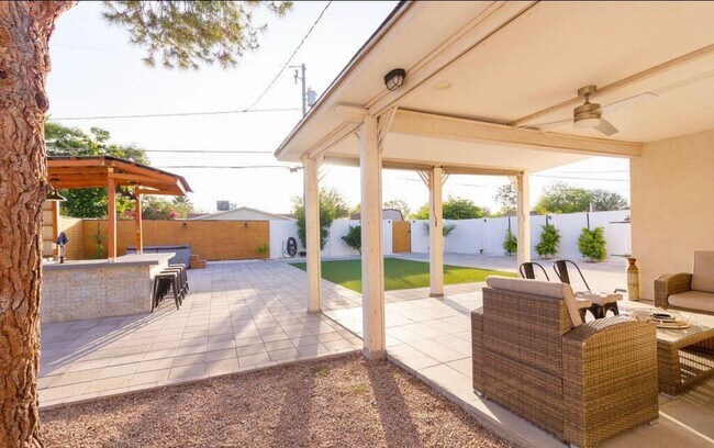 Building Photo - 4214 N 20th St