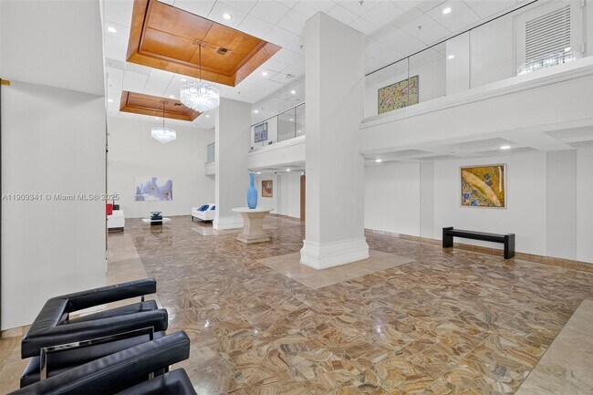 Building Photo - 6061 Collins Ave