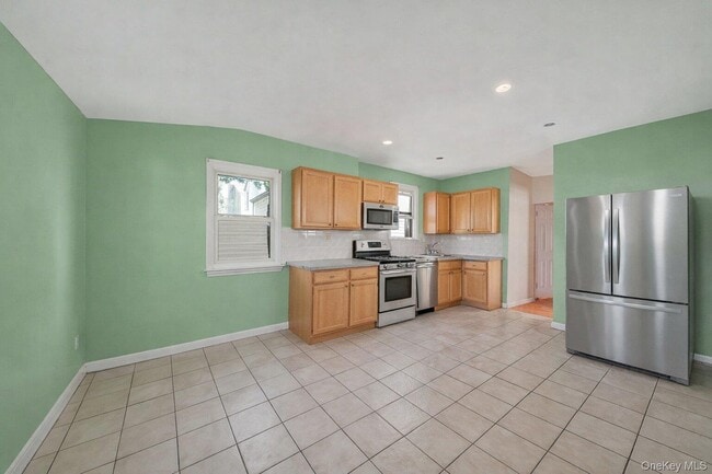 Building Photo - 138-41 230th Pl