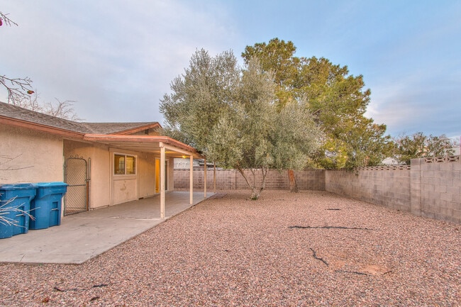 Building Photo - **COMING SOON 03/09/2025** Charming 3-Bedroom Single-Story Home with Oversized Backyard – No HOA!