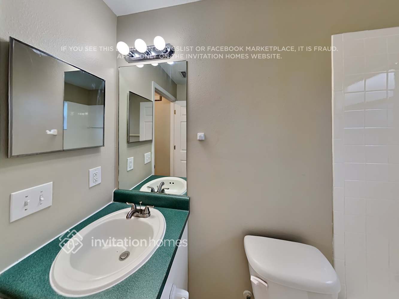 Building Photo - 4328 Longshore Dr