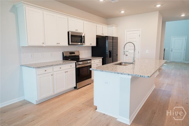 Building Photo - 111 Saltgrass Ln