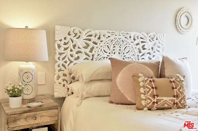 Building Photo - 23908 De Ville Way