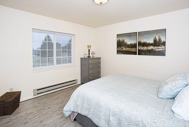 Building Photo - 534 Hurdle Cir