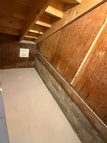 Building Photo - 25 Parkway N