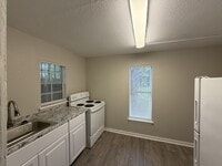 Building Photo - 1817 San Luis St