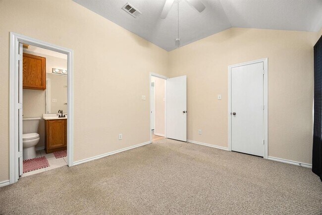 Building Photo - 5723 Cochise Dr